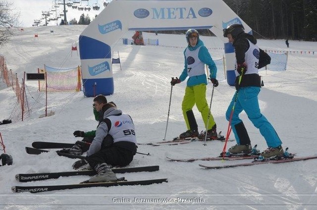 Uczestnicy Mistrzostw w Narciarstwie Alpejskim i Snowboardzie  Gminy Jerzmanowice-Przeginia
