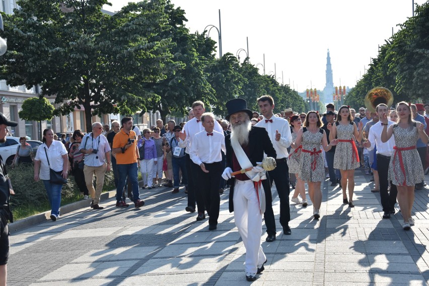 Częstochowa jak Nowy Orlean Zobacz paradę jazzową  w al. NMP ZDJĘCIA