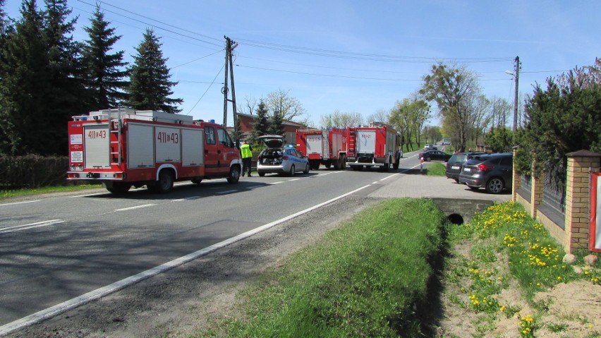 Cztery Osoby poszkodowane w wypadku w miejscowości Paprotnia...