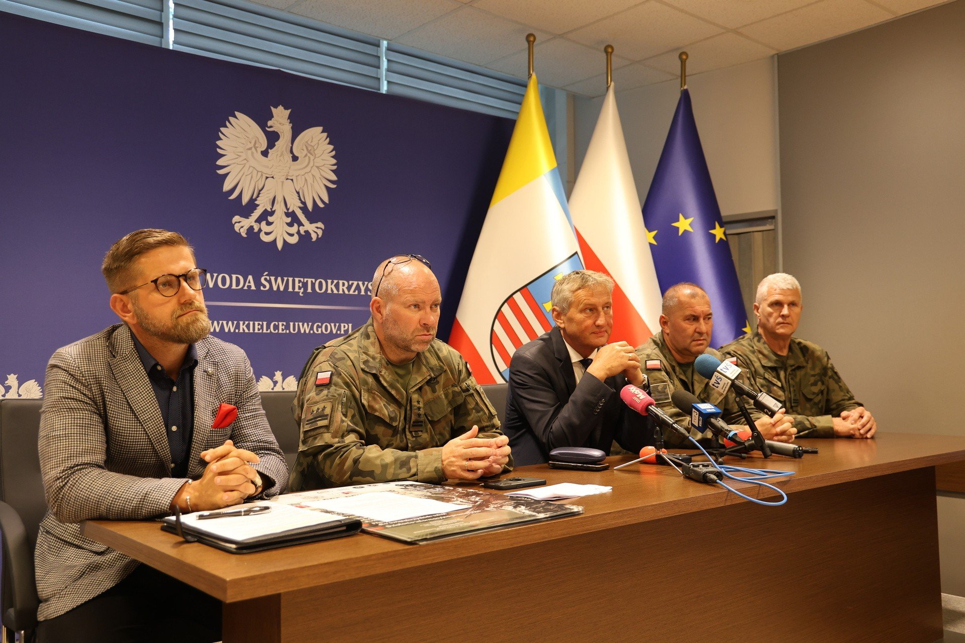 ju-we-wrze-niu-2-tysi-ce-uczni-w-ze-wi-tokrzyskiego-we-mie-udzia-w