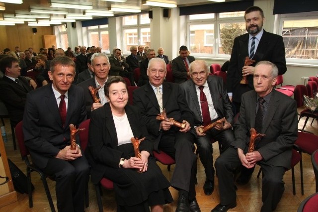 Od lewej: Jacek Miarka, Stanisław Chruszczyk, Danuta Henzler, Ryszard Kwieciński, Andrzej Sikorski, Stanisław Kowarzyk i Wojciech Osiński