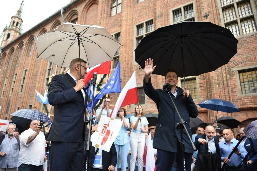 Rafał Trzaskowski w Toruniu. Spotkanie kandydata KO na...