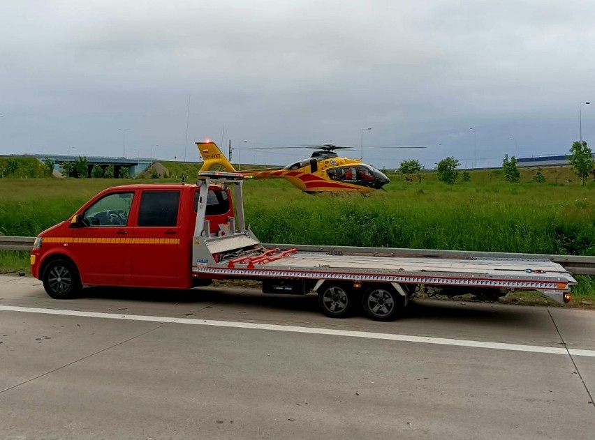 Wypadek czterech samochodów na A4 pod Wrocławiem. Lądował śmigłowiec LPR