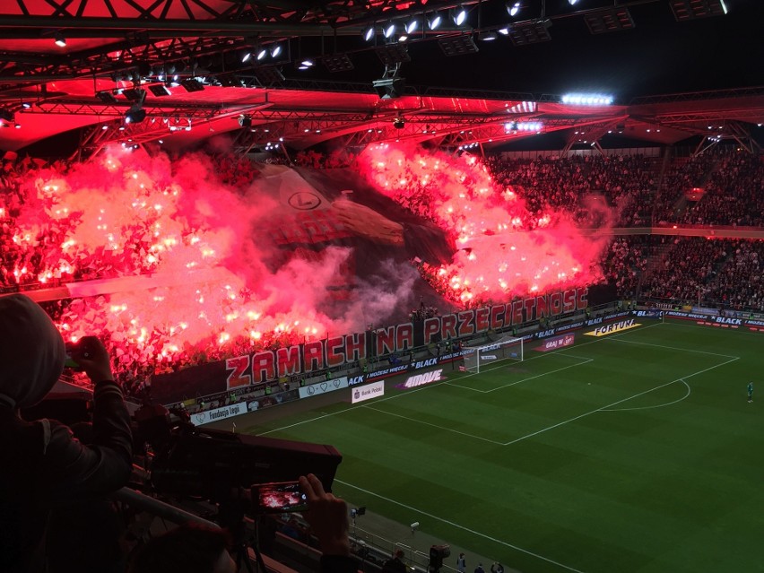 Legia Warszawa. Żyleta domagała się zmiany i zmianę dostała