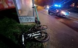 Wypadek we Wrocławiu. Rower zderzył się z hulajnogą, dwie osoby ranne [ZDJĘCIA]