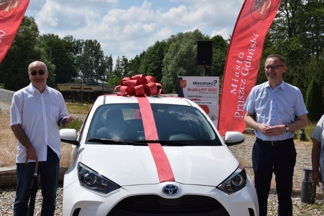 Ubiegłoroczny zwycięzca Loterii PIT w Pruszczu Gdańskim odjechał hybrydową Toyotą Yaris