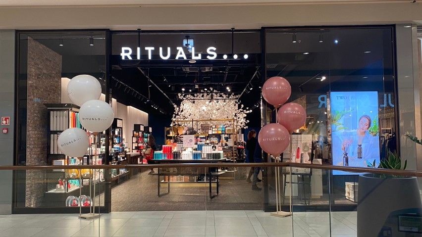 W środę 15 marca oficjalnie otwarto sklep Rituals Cosmetics....