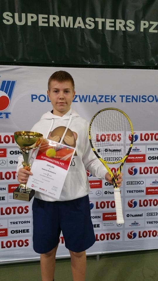 Hubert Plenkiewicz z AG Tenis Chorzowska Radom wygrał prestiżowy turniej Supermasters w Toruniu (ZDJĘCIA)