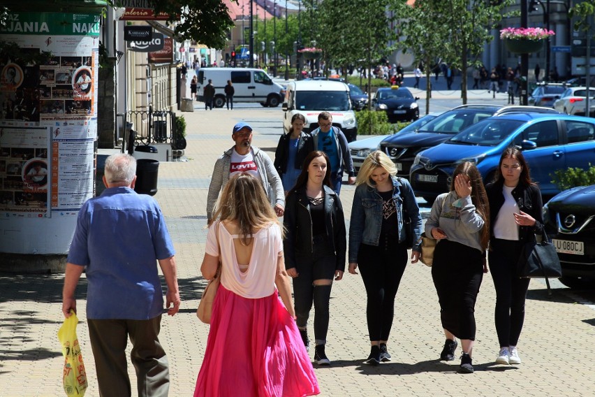 Lublin w promieniach słońca. Zobacz zdjęcia z fotograficznego spaceru po Śródmieściu