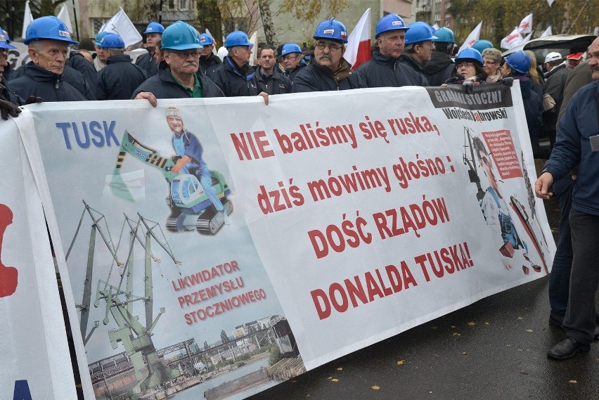 Gdańsk: Manifestacja związkowców pod hasłem "Dość lekceważenia społeczeństwa" [ZDJĘCIA]