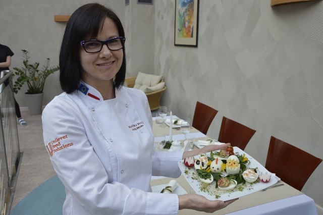 Jajka faszerowane gorąco poleca także Anna Wesołek, współwłaścicielka restauracji Anatomia Smaku w Zagnańsku.