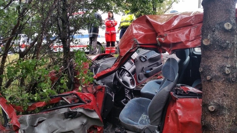 Wypadek w Winowie. Dwie osoby ranne