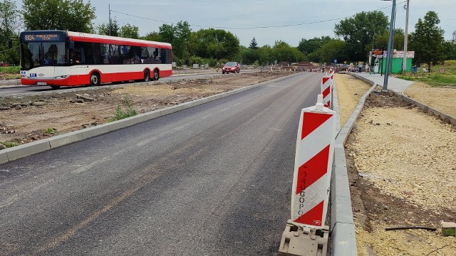 Aleja Zagłębia Dąbrowskiego w Dąbrowie Górniczej znów jest przejezdna Zobacz kolejne zdjęcia/plansze. Przesuwaj zdjęcia w prawo - naciśnij strzałkę lub przycisk NASTĘPNE