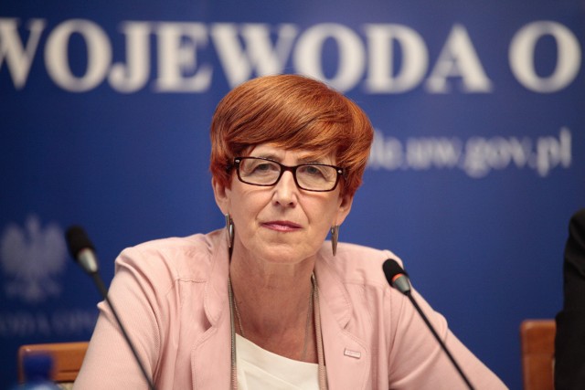 Minister Elżbieta Rafalska zwróciła się do burmistrzów, wójtów i prezydentów z apelem o uzupełnienie braków kadrowych.