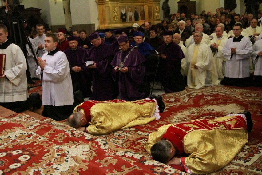 Diecezja tarnowska ma dwóch nowych biskupów pomocniczych [ZDJĘCIA]