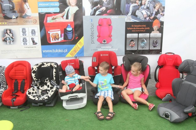 Jak zamontować fotelik samochodowy dla dziecka? Podpowiadają w Katowicach i Zabrzu