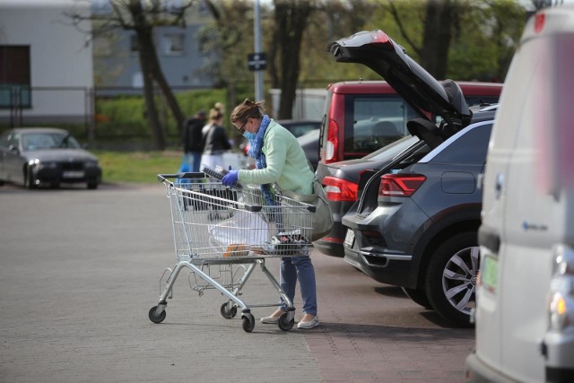 Jak będą otwarte sklepy 1 maja 2020? Gdzie zrobimy zakupy w Święto Pracy 1.05.2020?