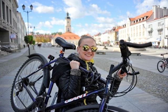 Chciałabym, żeby ścieżki rowerowe były ze sobą połączone &#8211; mówi Izabela Wanczewska. &#8211; To zdecydowanie ułatwi poruszanie się po mieście.