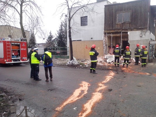 Wypadek na Pryncypalnej. Kierowca wjechał w dom [zdjęcia]