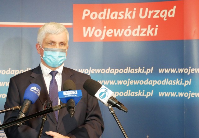 Bohdan Paszkowski, wojewoda podlaski, zapewniał na konferencji, że wypłata pieniędzy dla samorządów rozpocznie się w ciągu dwóch tygodni