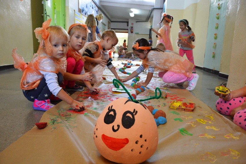 Maluchom z przedszkola największą frajdę sprawiło robienie...