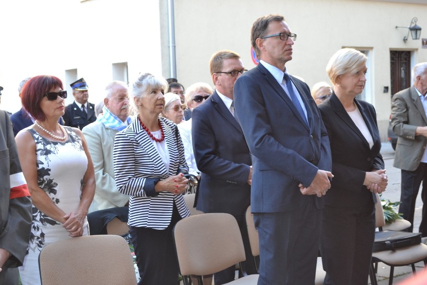 Modlitwę za ofiary wojny odmówili ks. Cezary Annusewicz,...