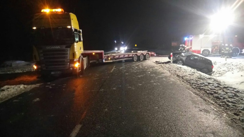 - Ze wstępnych ustaleń policji wynika, że 44-letni kierujący...