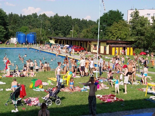 Piekary Śląskie: basen MOSIR-u w wakacje będzie zamknięty