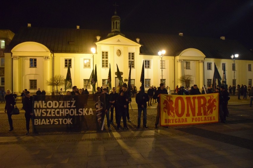 W marszu wzięło udział około stu osób.