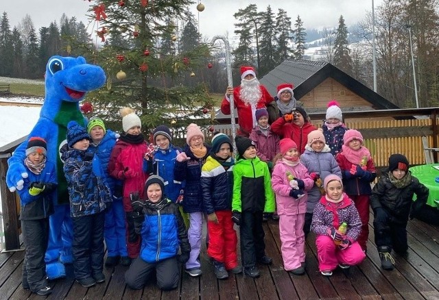 Święty Mikołaj zawitał na stację narciarską w Czarnej Górze