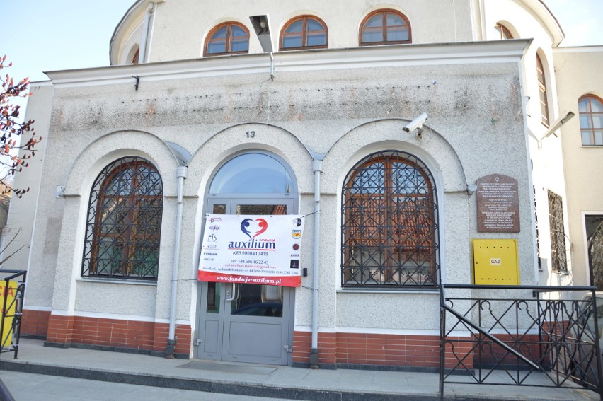 Bochnia. Galeria Bezdomna powraca: program wydarzeń w budynku dawnego banku i synagogi 