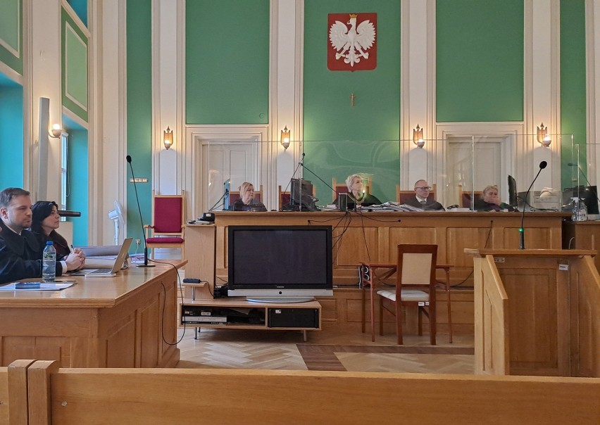W Kielcach ruszył proces w bulwersującej sprawie brutalnego usiłowanie zabójstwa. Ofiara została zaatakowana kluczem od kół