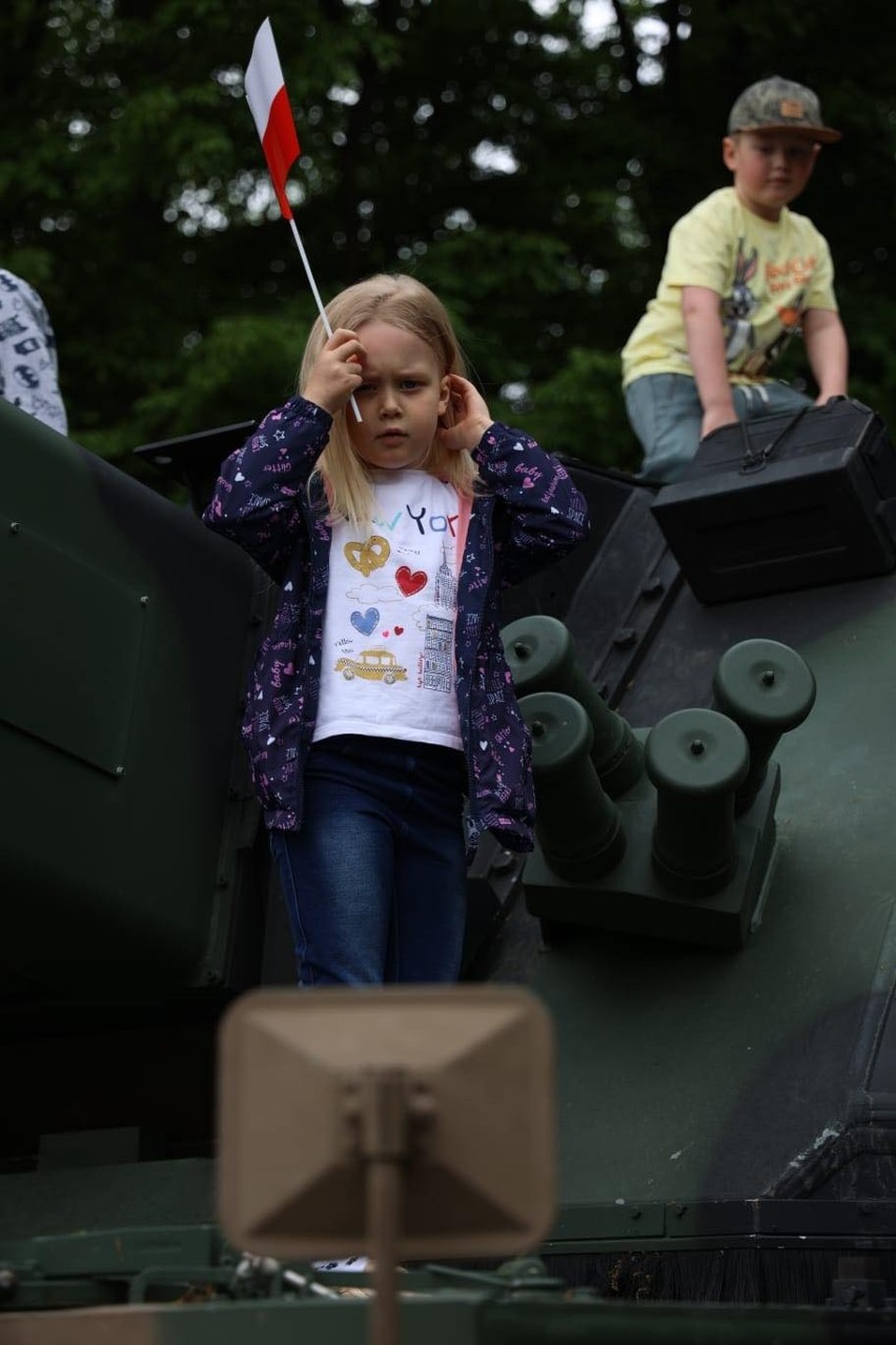 Dzisiaj pikniki wojskowe odbywały się w Lubaczowie i...
