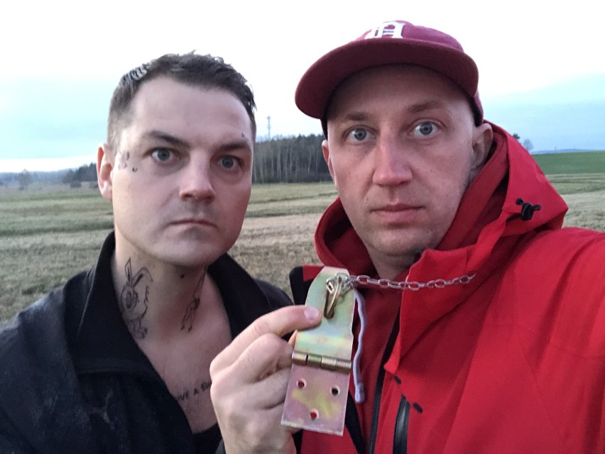 Duet Letni z Kielc z nową parodią. "Fjołkowe pole" będzie hitem? (WIDEO)