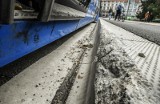 Przystanek wiedeński w Bydgoszczy uszkodzony. ZDMiKP: To wina kierowców