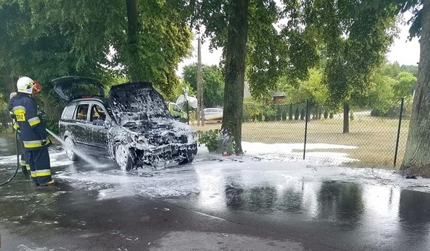 Groźny wypadek w m. Gniła. W wyniku zderzenia opla z...