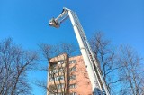 Kraków. Pożar w mieszkaniu na ostatnim piętrze wieżowca na Wzgórzach Krzesławickich