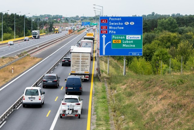 Trwa rozbudowa autostrady A2. Drogowcy budują trzeci pas na obwodnicy Poznania.