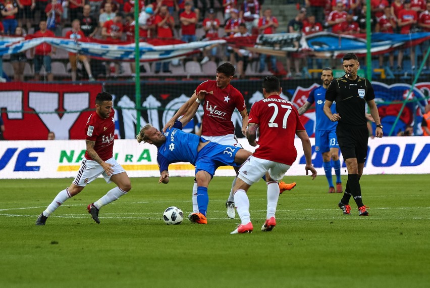 Wisła Kraków - Lech Poznań: Fantastyczne pożegnanie Pawła Brożka z kibicami „Białej Gwiazdy"! Gol w ostatnim meczu w ostatniej minucie!  