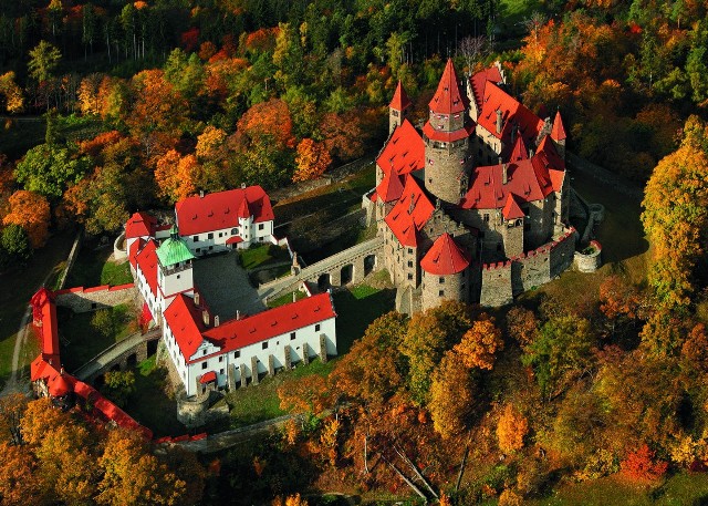 Bouzov ma nie tylko średniowieczne korzenie, ale też własne smoki