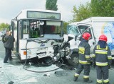 Prokuratura postawiła zarzuty kierowcy, który uderzył w autobus