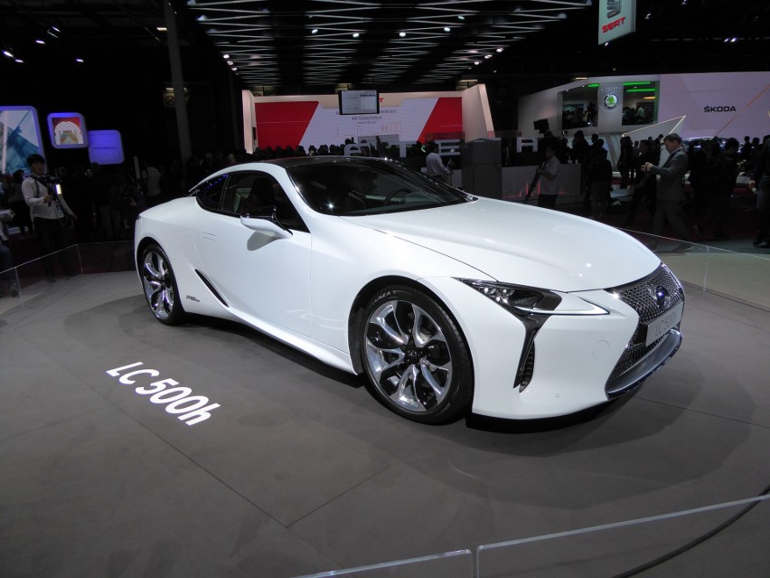 Lexus LC500h...