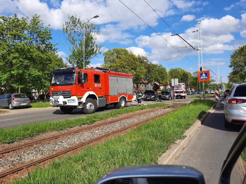 Wypadek na ulicy Ku Słońcu w Szczecinie. Duże korki w kierunku Galerii Ster