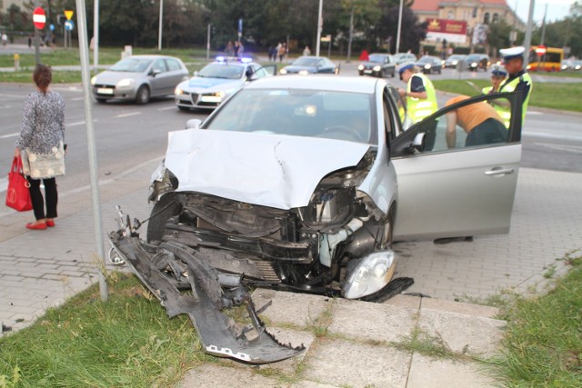 Wypadek w Kielcach na alei IX wieków