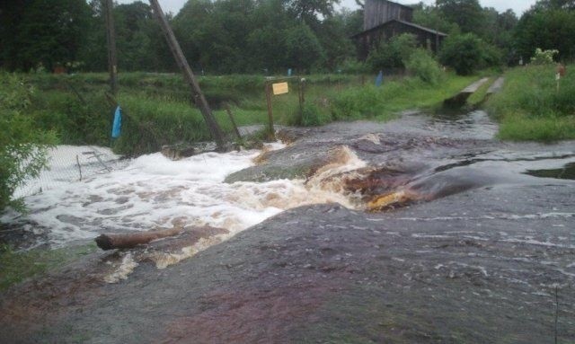 W miejscowości Papiernia całkowicie zniszczony został...