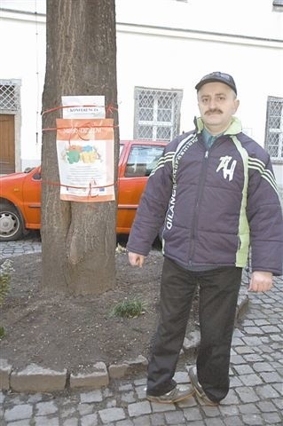 - Szkoda, że nigdzie na miejscu nie ma ośrodka, w którym mógłbym zdobyć prawo jazdy - smuci się Jan Rutkiewicz. (fot. Klaudia Bochenek)