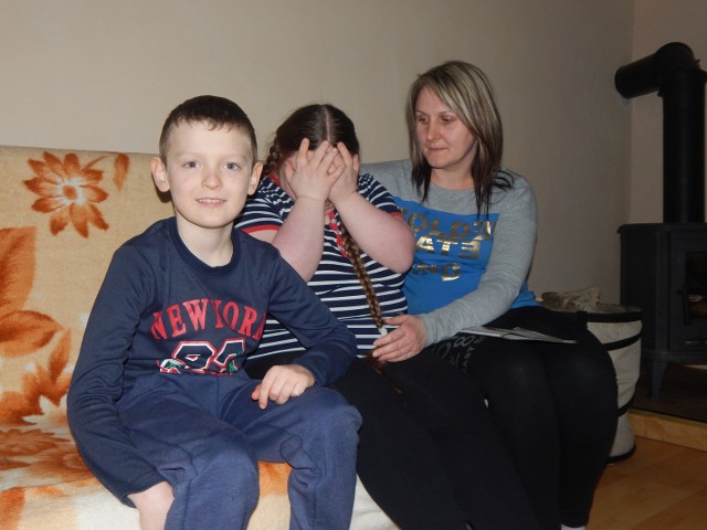 Pani Marzena opiekuje się 25-letnią siostrą z zespołem Downa oraz dwójką chorych dzieci. Na zdjęciu 9-letni Jakub.