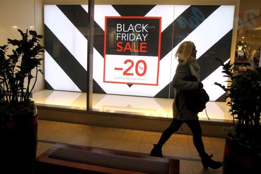 Black Friday 2018 [6.11.18] W listopadzie w sklepach BLACK FRIDAY. Lista sklepów, kody rabatowe. Zobacz, jakie promocje będą w Black Friday