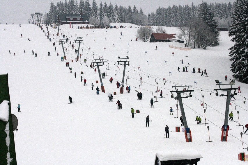 Większość ośrodków narciarskich organizuje sylwestrowe jazdy