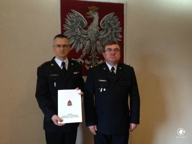 Szef opolskich strażaków Marek Kucharski powierzył pełnienie obowiązków komendanta powiatowego PSP w Oleśnie Jarosławowi Zalewskiemu.